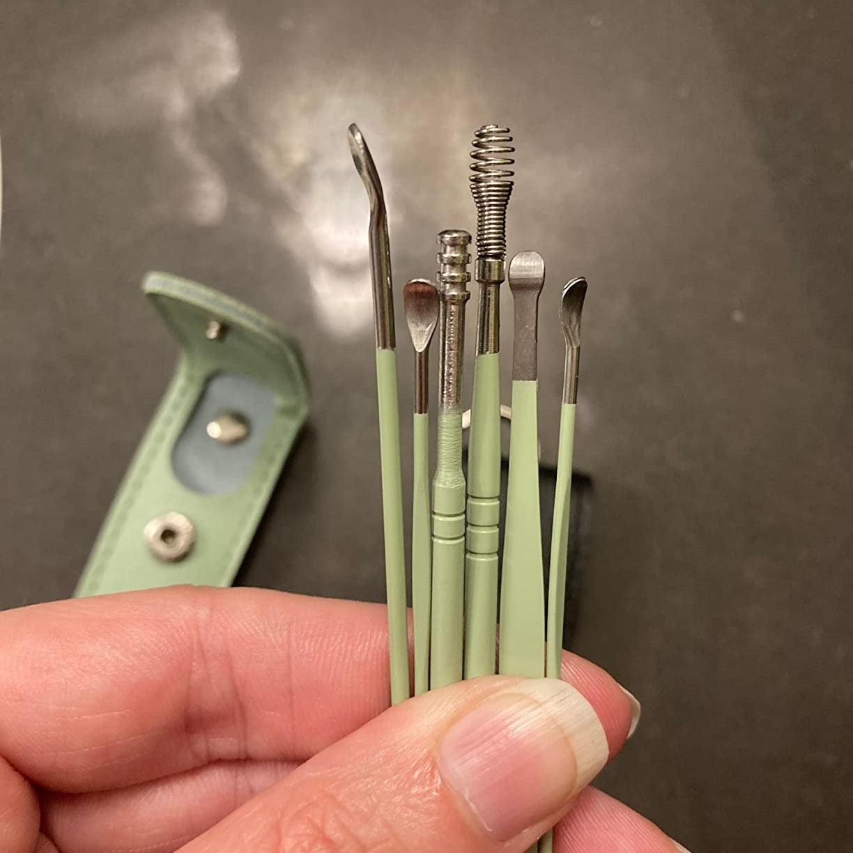 Ear Wax Cleaning Kit - 6 Pcs Ear Pick Tools - Wax Removal Kit - Ear Cleaning Tool Set - Spring Earwax Cleaner Tool for Children and Adult Multicolor
